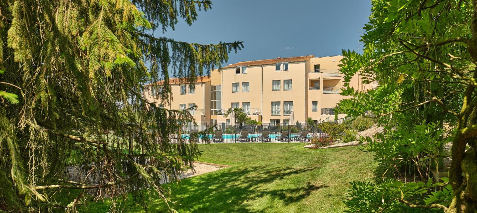 Logis Hotel Restaurant Aloe Les Herbiers Zewnętrze zdjęcie