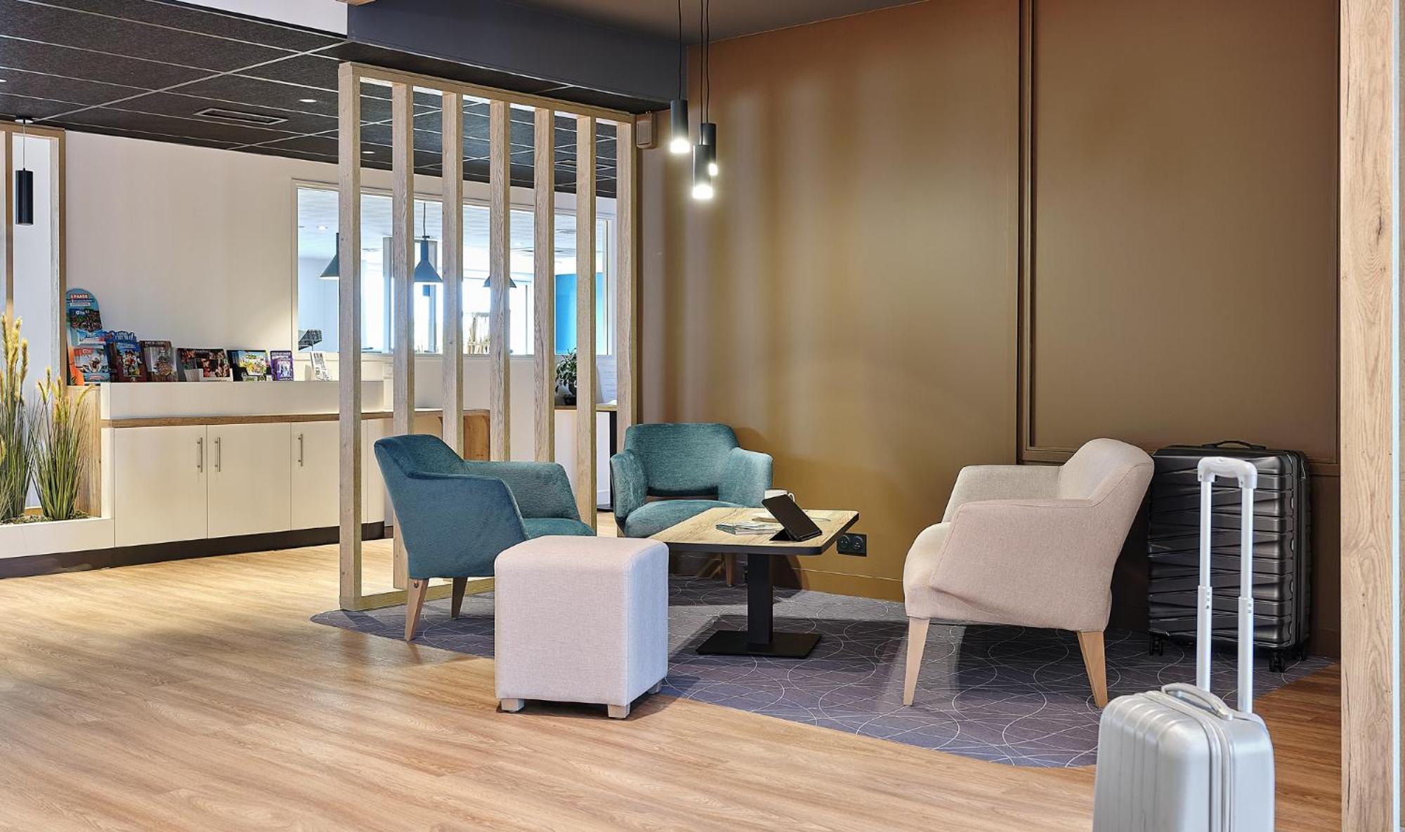 Logis Hotel Restaurant Aloe Les Herbiers Zewnętrze zdjęcie